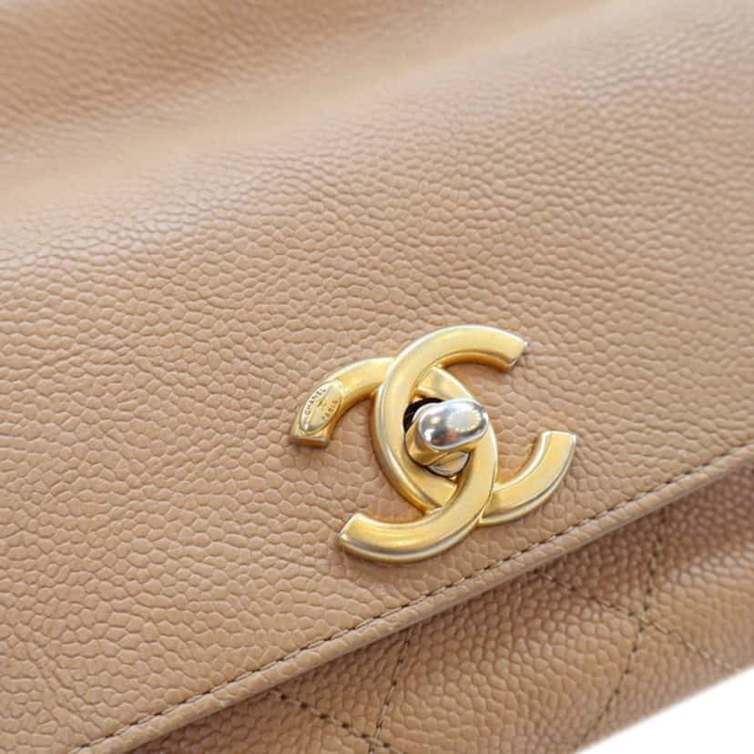 Chanel Small Stitched Caviar CC Lock Top Handle Flap Brown Leather Good condition - Model View