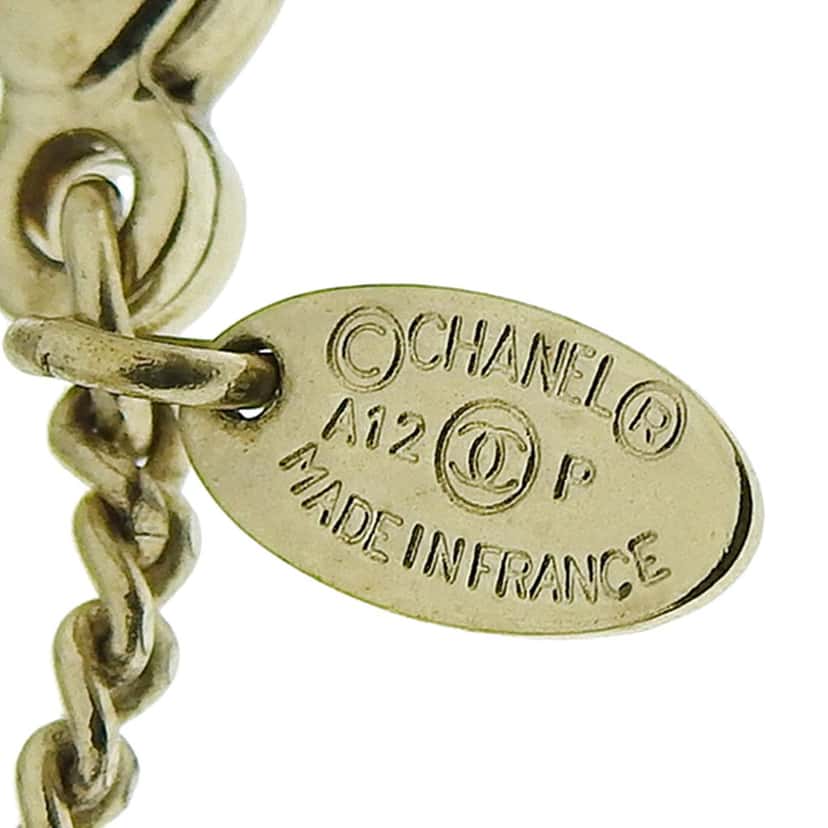 Chanel CC Gold Plated Faux Pearl and Crystal Drop Necklace Gold Metal Good condition - Model View