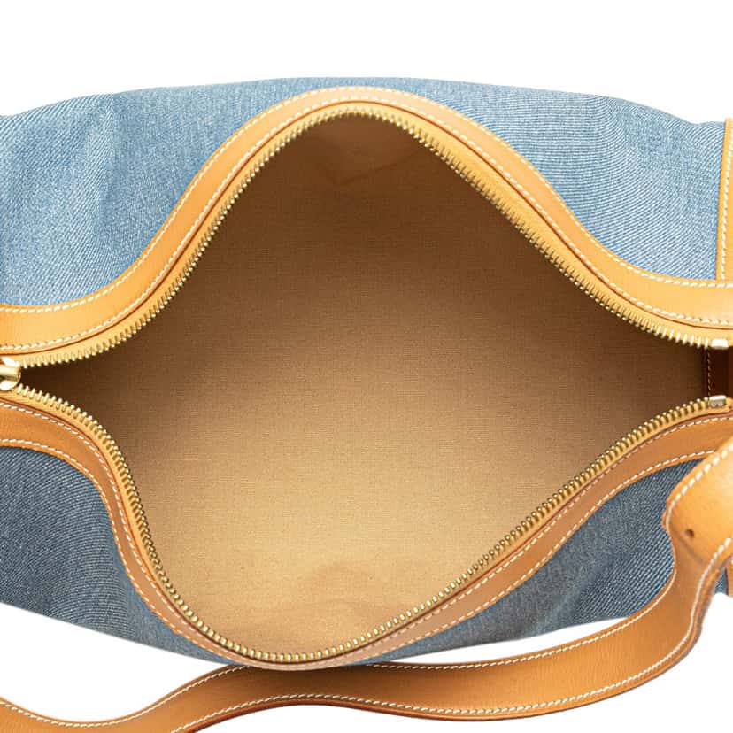 Hermès Denim and Calfskin Sac Doremi 33 Blue Denim Good condition - Model View