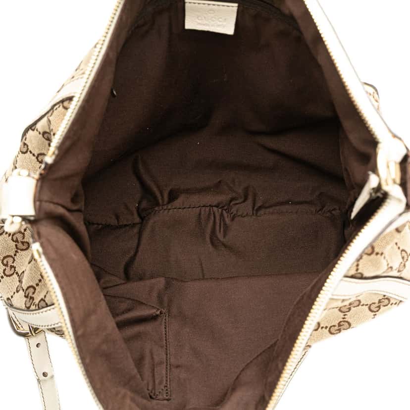 Gucci GG Canvas Abbey D Ring Crossbody Brown Canvas Very good condition - Model View