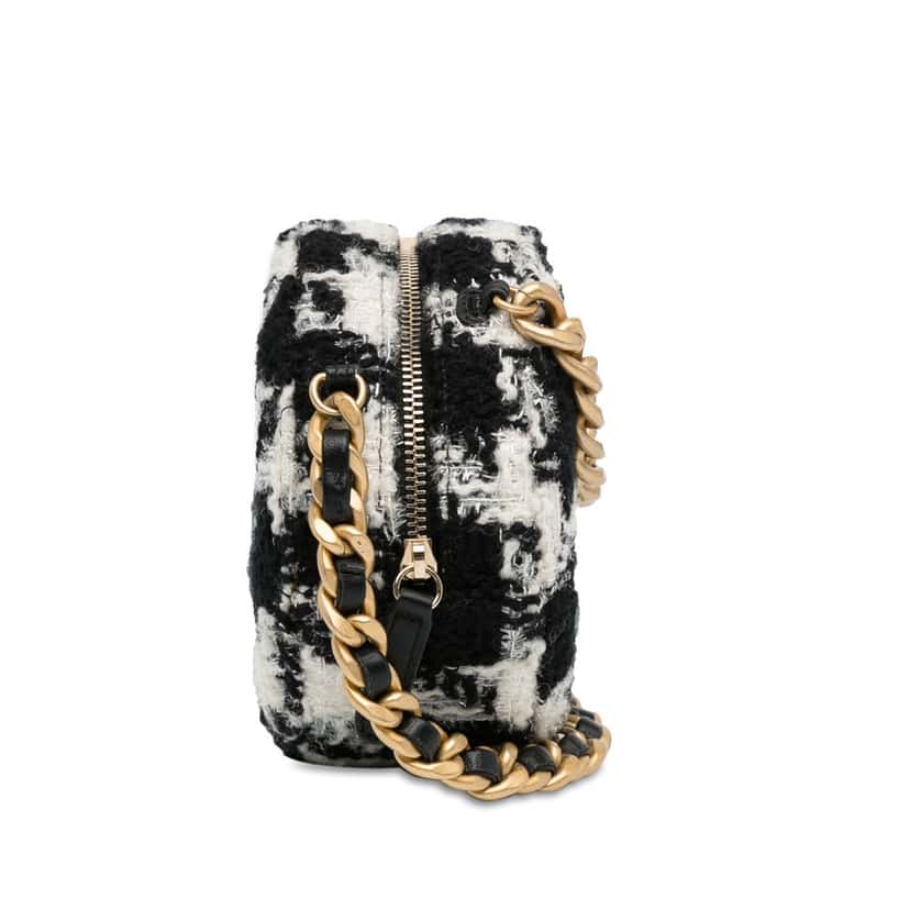Chanel Tweed 19 Round Clutch with Chain White Tweed Good condition - Inside View