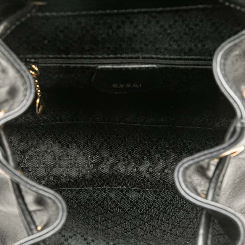 Gucci Leather Bamboo Backpack Black Leather Good condition - Model View