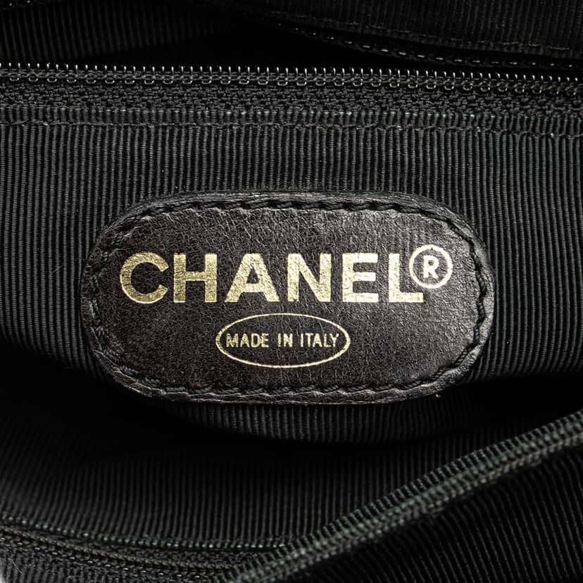 Chanel Caviar Triple CC Backpack Black Leather Good condition - Box View