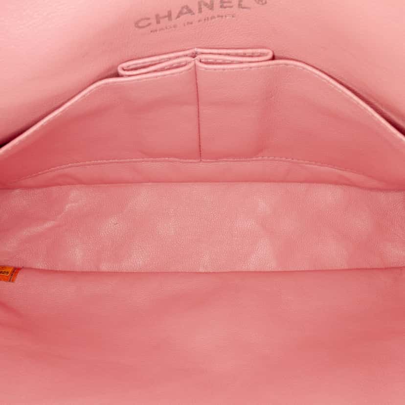 Chanel Medium Classic Lambskin Double Flap Pink Leather Good condition - Model View