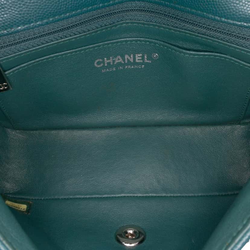 Chanel Mini Rectangular Classic Caviar Single Flap Blue Leather Good condition - Model View