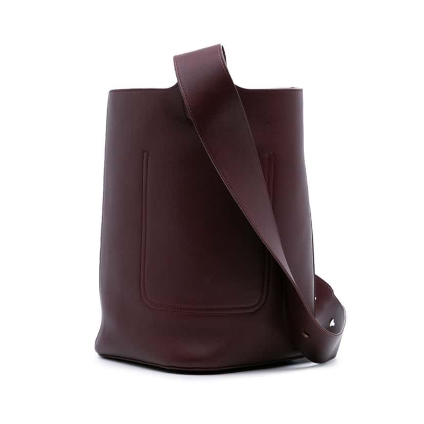 Loewe Medium Smooth Calfskin Pebble Bucket Bag Red Leather Good condition - Back View