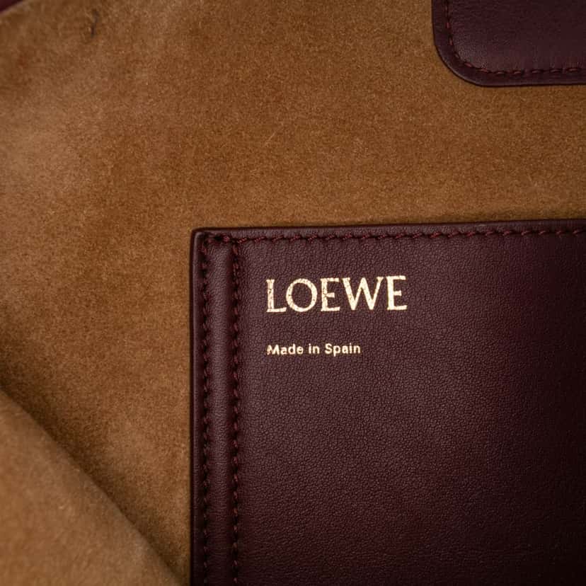Loewe Medium Smooth Calfskin Pebble Bucket Bag Red Leather Good condition - Box View