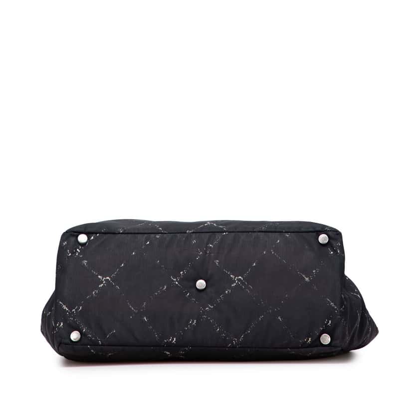 Chanel Old Travel Line Nylon Tote Black Good condition - Inside View