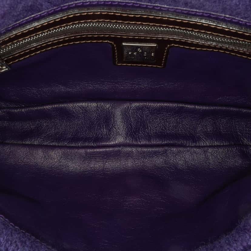 Fendi Mini Knitted Wool Appliques Baguette Purple Wool Good condition - Model View