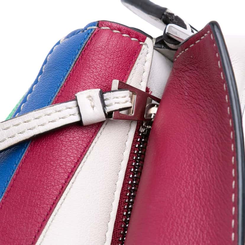 Loewe Mini Calfskin Zigzag Puzzle Edge Satchel White Leather Good condition - Box View