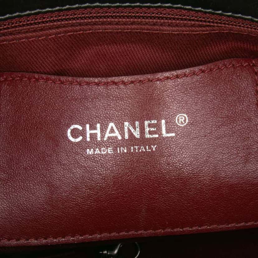 Chanel Large Aged Calfskin Just Mademoiselle Bowling Bag Grey Leather Good condition - Box View