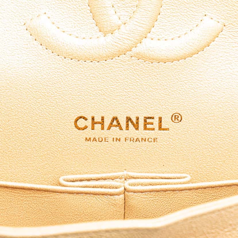 Chanel Medium Classic Iridescent Caviar Double Flap Brown Leather Very good condition - Box View