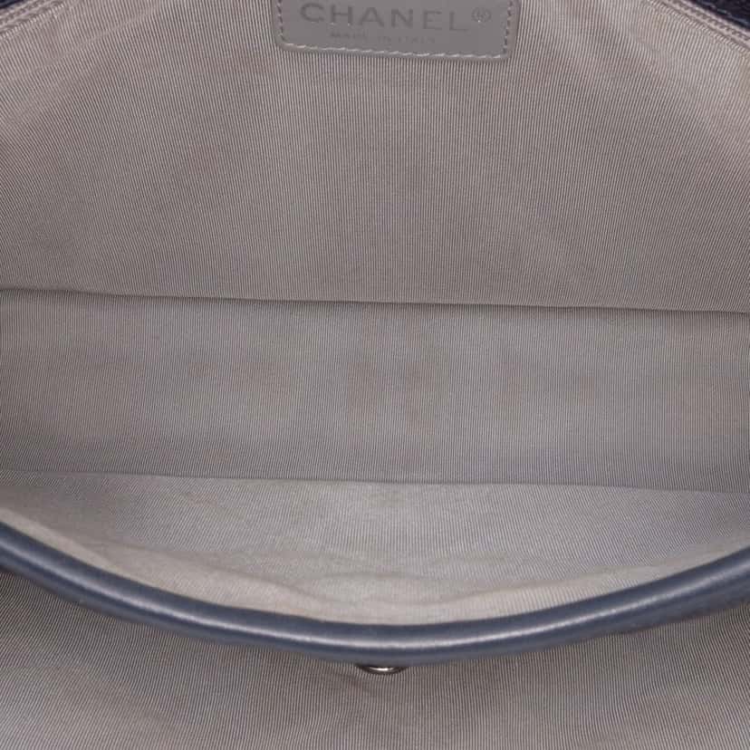 Chanel Medium Quilted Calfskin French Riviera Flap Blue Leather Good condition - Model View