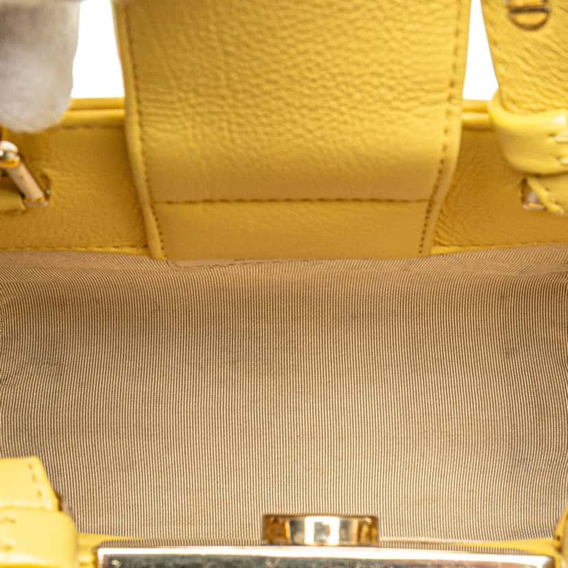 Chanel Mini Calfskin Label Click Shopping Tote Yellow Leather Very good condition - Model View
