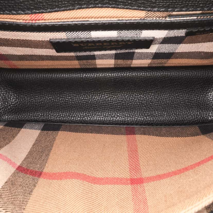 Burberry Leather Macken Crossbody Black Leather Good condition - Box View