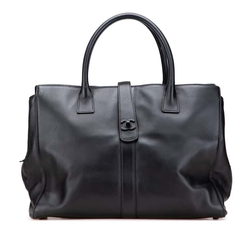 Chanel Calfskin CC Turnlock Tote Black Leather Good condition - Front View