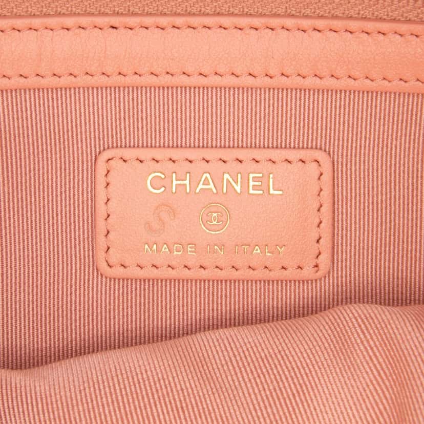 Chanel Medium Tweed Deauville O Case Pink Tweed Good condition - Box View