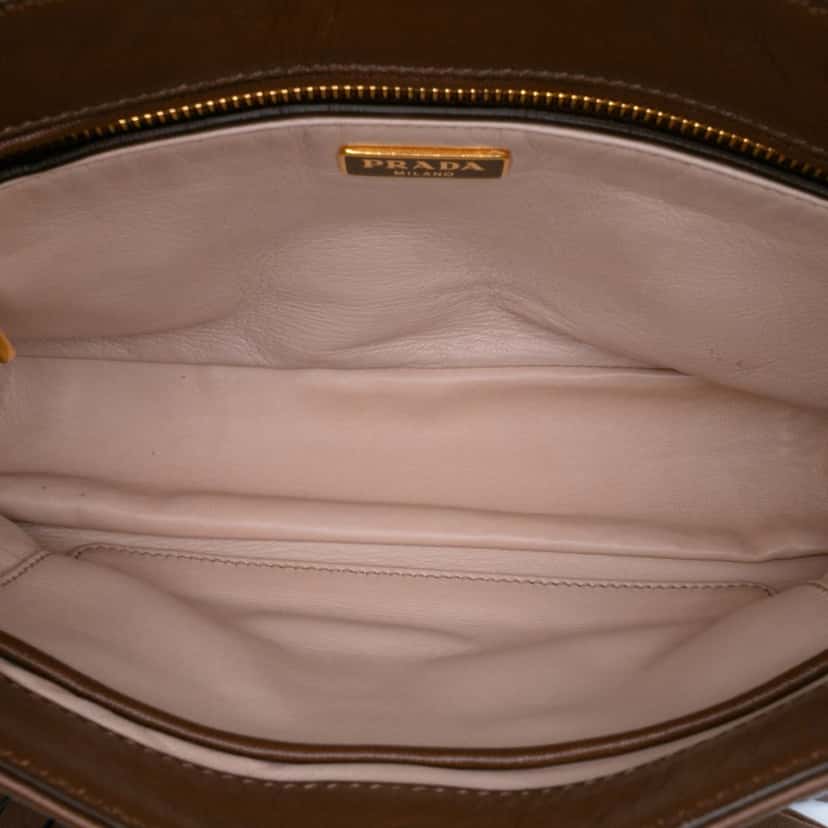Prada Nappa Fringe Crossbody Brown Leather Good condition - Model View