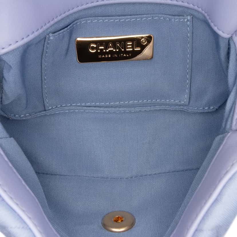 Chanel Jersey 19 Flap Belt Bag Blue Cotton Good condition - Model View
