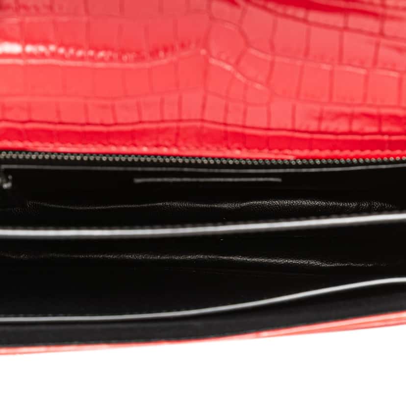 Saint Laurent Croc Embossed Leather Monogram Cassandra Clasp Bag Red Leather Very good condition - Model View