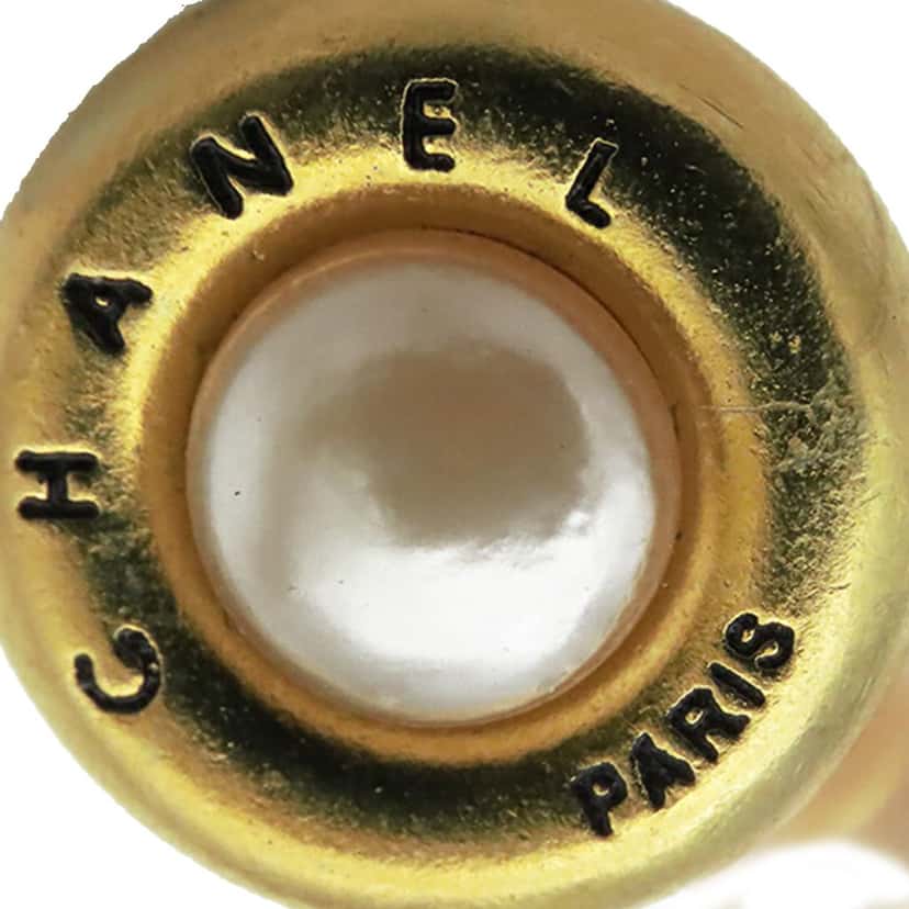 Chanel Gold Plated Faux Pearl Cufflinks Gold Metal Good condition - Model View