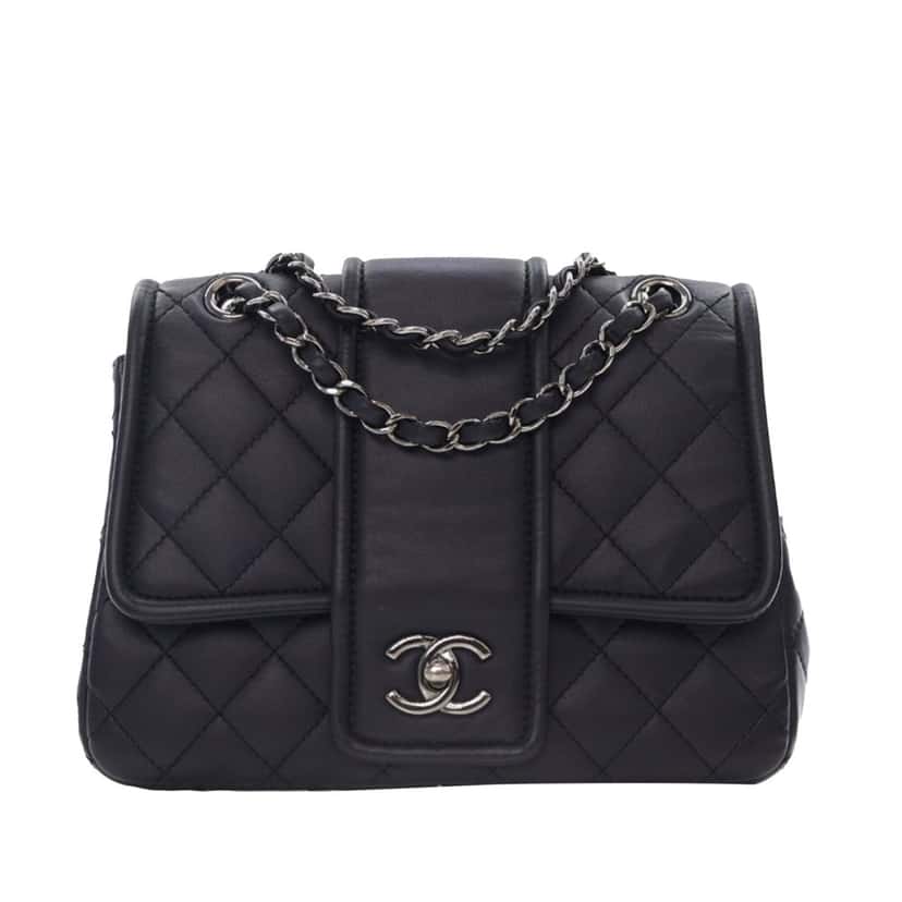 Chanel Quilted Lambskin Elementary Chic Flap Blue Leather Good condition - Front View