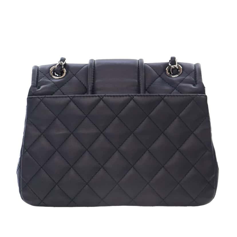 Chanel Quilted Lambskin Elementary Chic Flap Blue Leather Good condition - Inside View