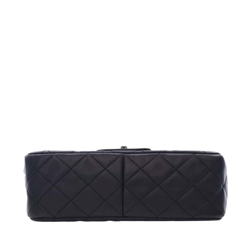 Chanel Quilted Lambskin Elementary Chic Flap Blue Leather Good condition - Model View