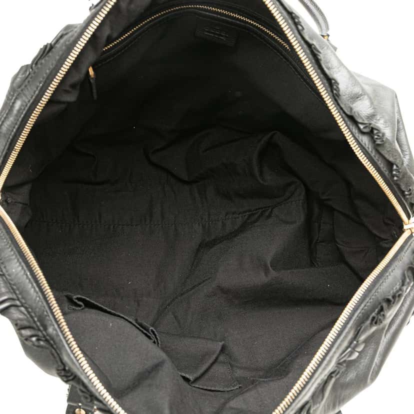 Gucci Medium Leather Sabrina Bag Black Leather Good condition - Model View