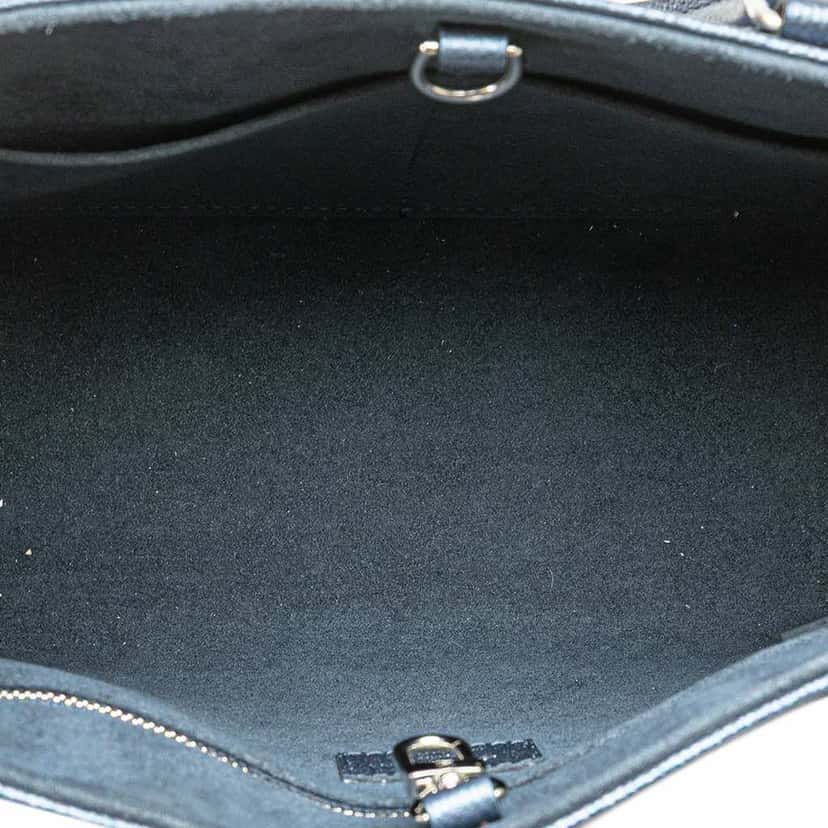 Louis Vuitton Metallic Monogram Giant Empreinte Onthego PM Blue Leather Good condition - Model View