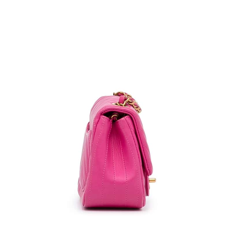 Chanel Mini Square Classic Chevron Lambskin Single Flap Pink Leather Good condition - Model View