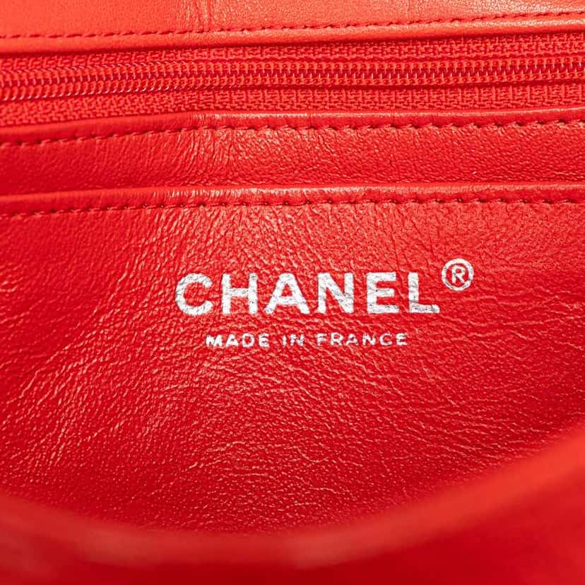 Chanel Medium Classic Perforated Lambskin Single Flap Red Leather Good condition - Box View