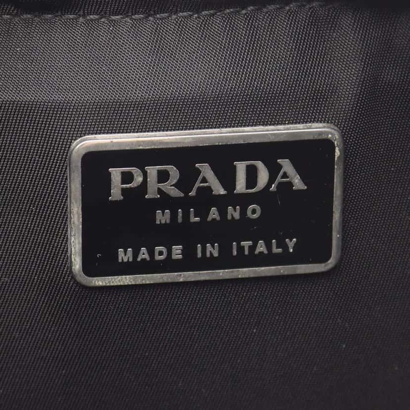Prada Tessuto Montagna Backpack Black Good condition - Model View