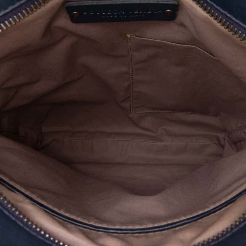 Bottega Veneta Leather Intrecciato Crossbody Blue Leather Good condition - Model View