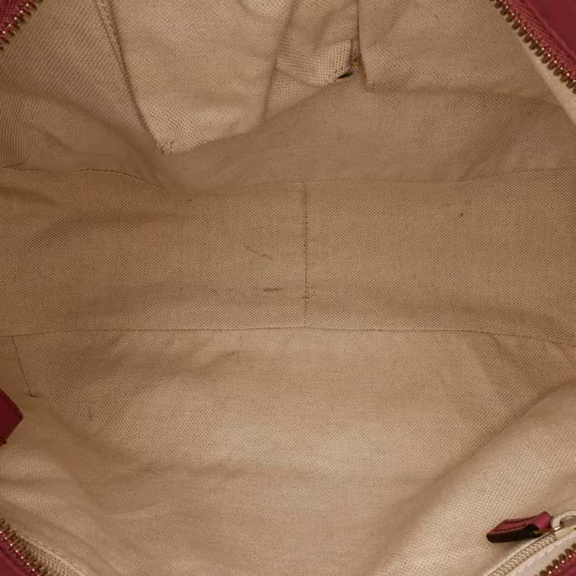 Gucci GG Canvas Sukey Crossbody Brown Canvas Good condition - Model View