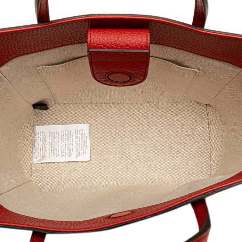 Gucci Mini Leather Swing Handbag Red Leather Good condition - Model View