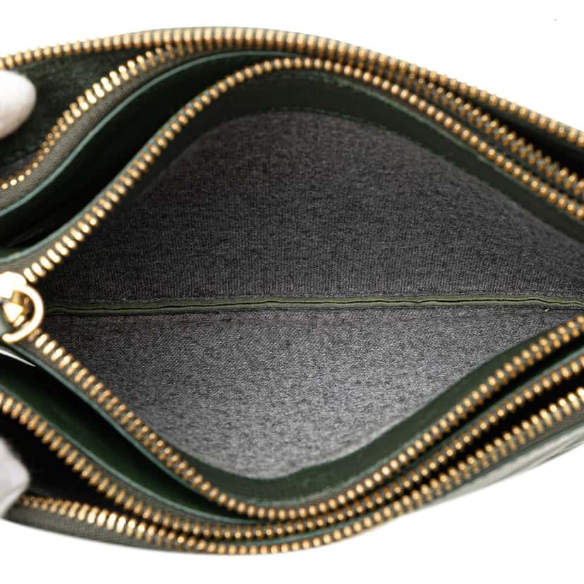 Celine Small Lambskin Trio Crossbody Green Leather Good condition - Model View