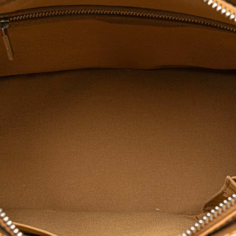 Louis Vuitton Monogram Mat Stockton Gold Leather Good condition - Model View