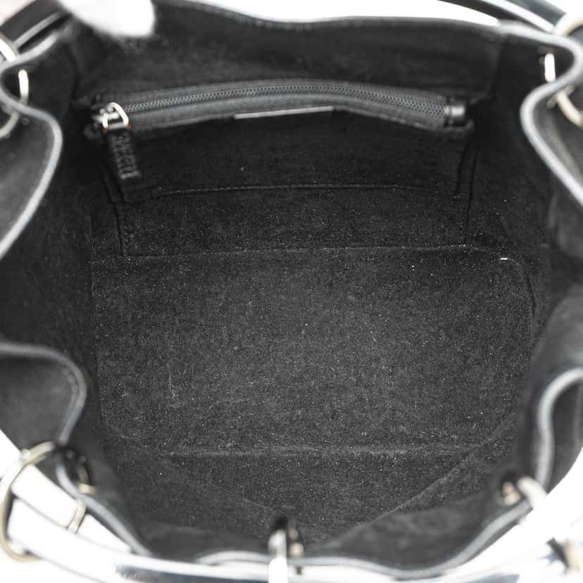 Gucci Suede Resin Hoop Handle Handbag Black Leather Good condition - Model View