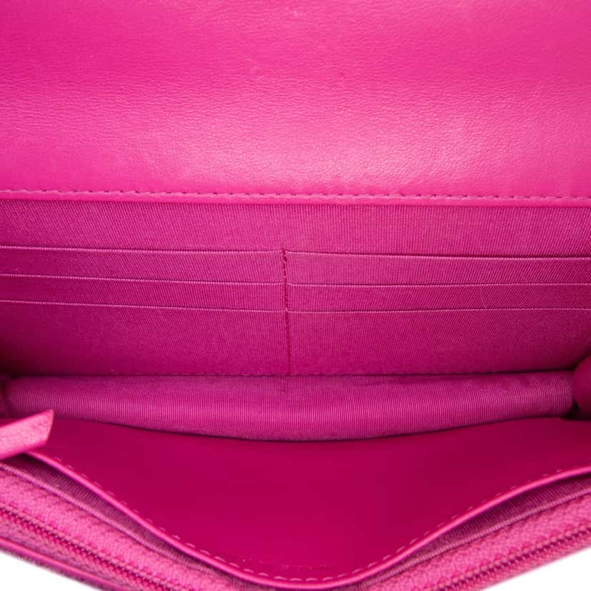 Chanel Tweed 19 Wallet On Chain Pink Tweed Good condition - Model View