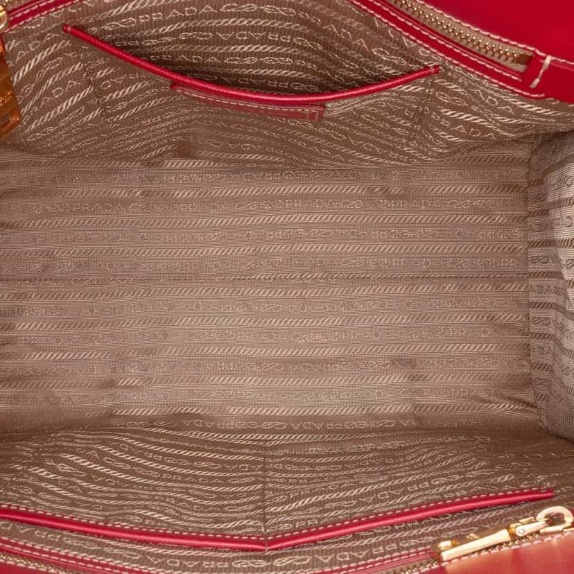 Prada Saffiano Trimmed Canvas Canapa Logo Satchel Brown Canvas Good condition - Model View