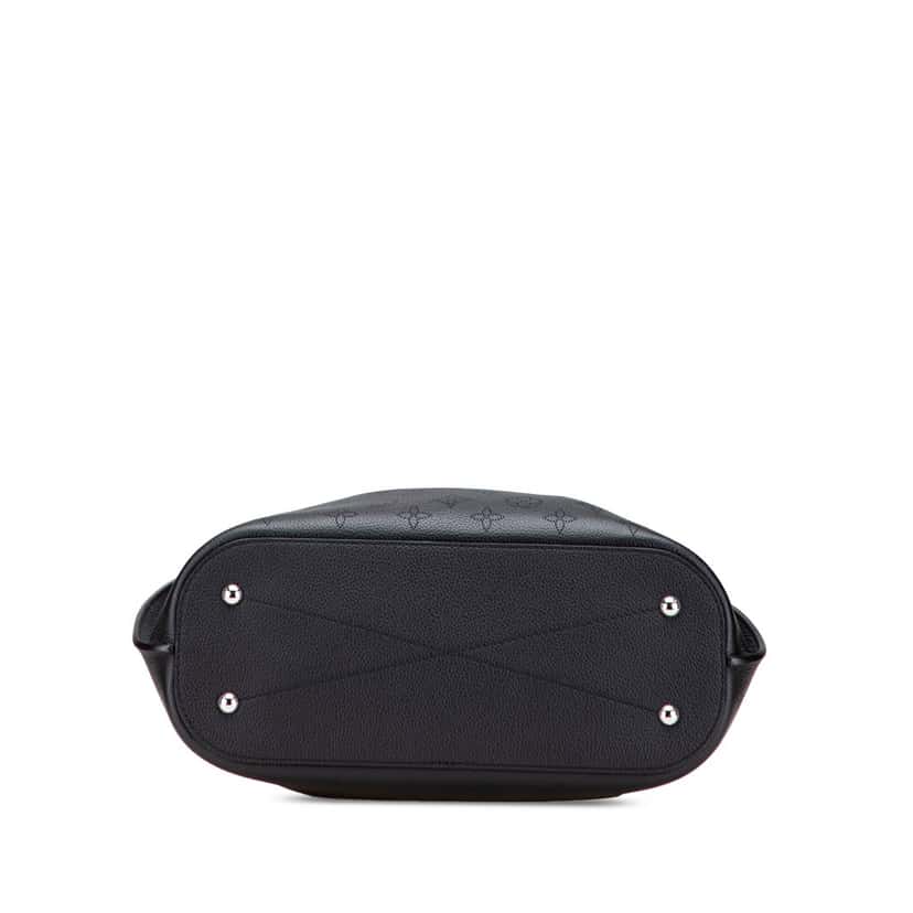 Louis Vuitton Monogram Mahina Girolata Black Leather Good condition - Inside View