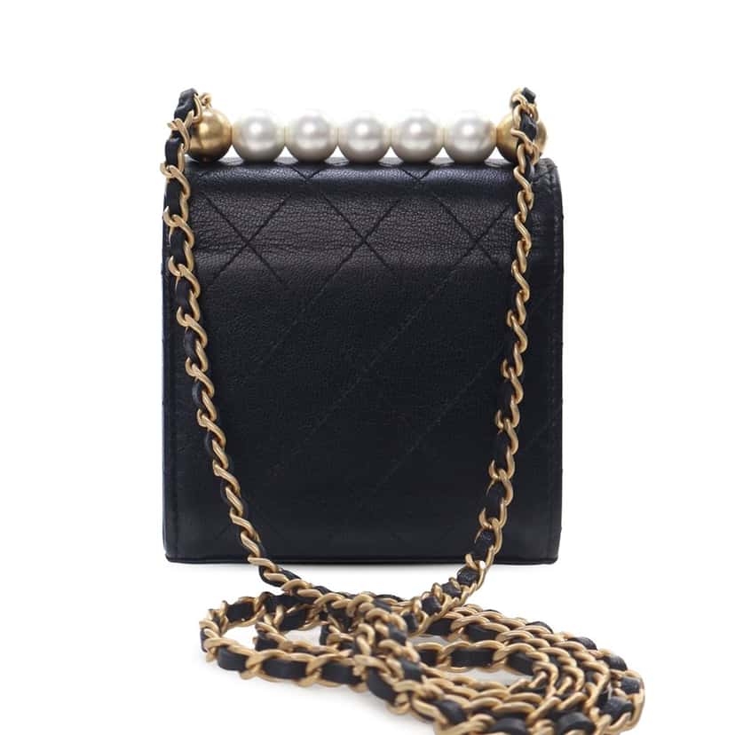 Chanel Mini Goatskin Chic Pearls Clutch On Chain Black Leather Good condition - Back View