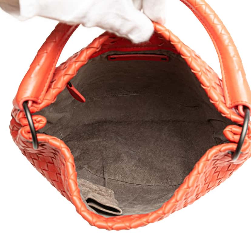Bottega Veneta Nappa Intrecciato Bucket Bag Orange Leather Very good condition - Model View
