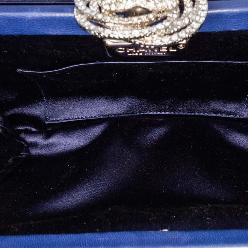 Chanel Satin Crystal Camellia Evening Frame Clutch Blue Satin Good condition - Model View