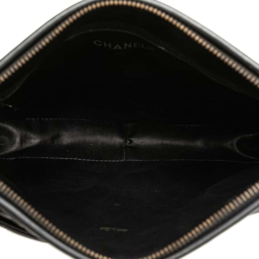 Chanel Quilted Lambskin Chain Crossbody Black Leather Fair condition - Model View