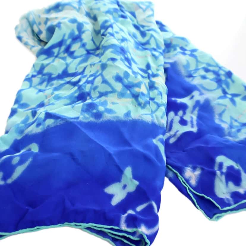 Louis Vuitton Monogram Silk Scarf Blue Silk Good condition - Back View