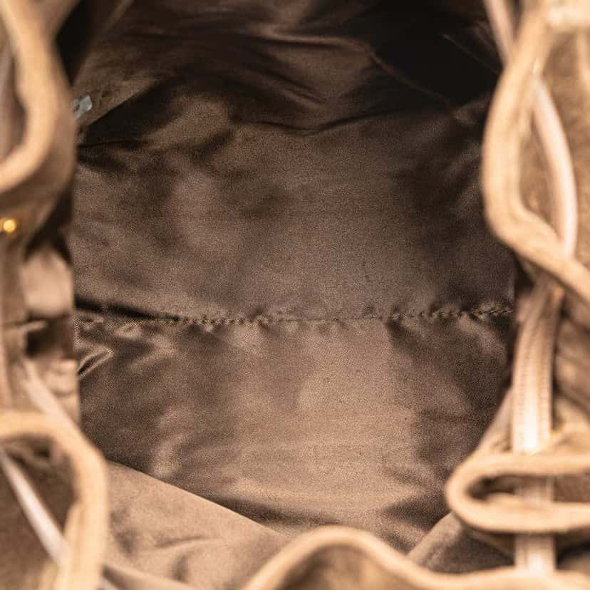 Chanel CC Suede Bucket Bag Brown Leather Good condition - Model View