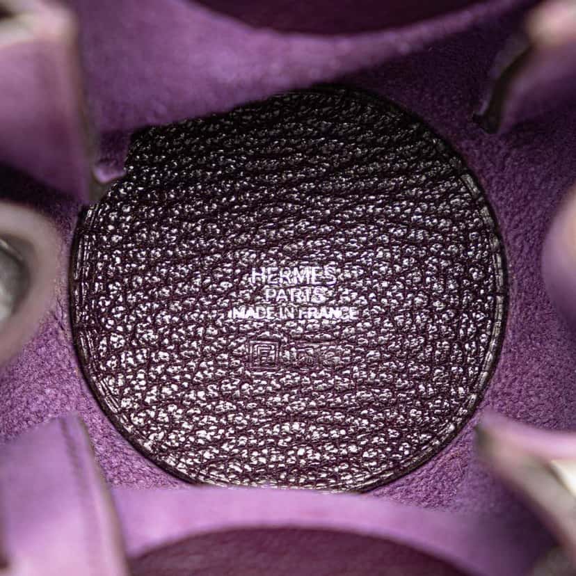 Hermès Courchevel Vespa Pouch Purple Leather Good condition - Box View