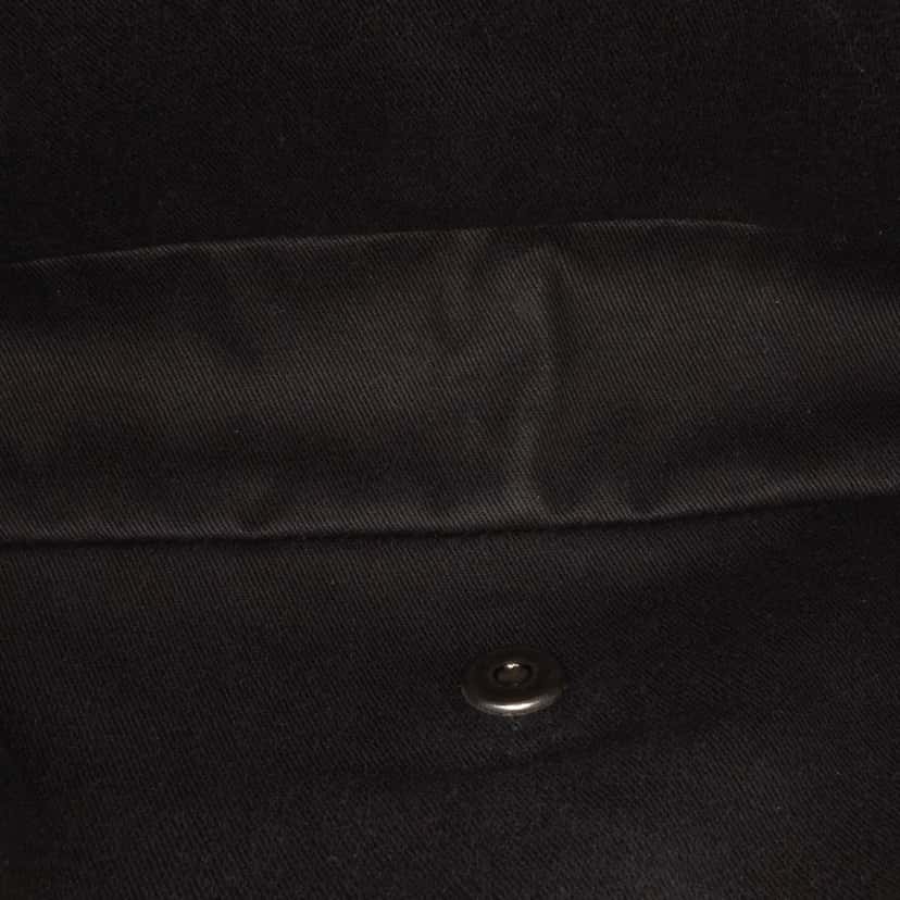 Chanel Jumbo Quilted Caviar Easy Flap Purple Leather Good condition - Model View